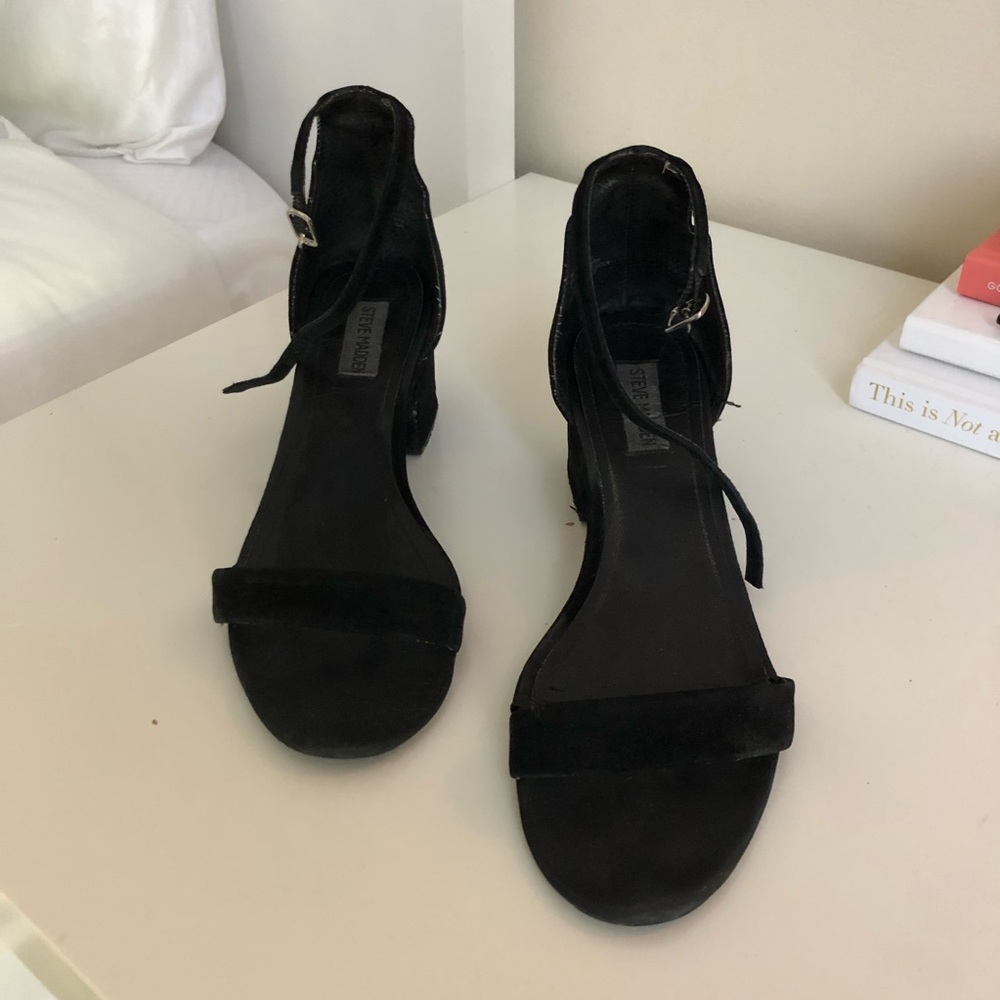 BLACK SANDALS - Picture 2 of 5